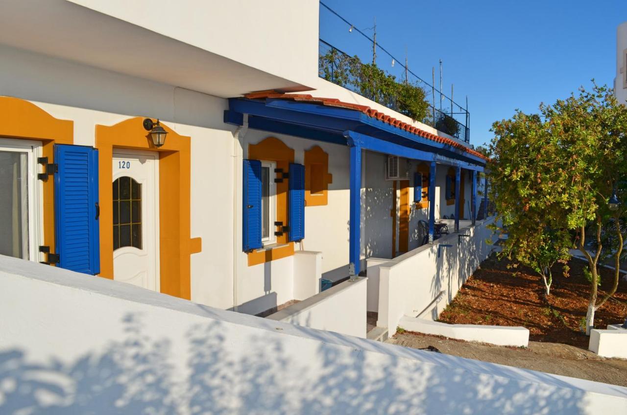 Livadi  Theofilos Appartements מראה חיצוני תמונה