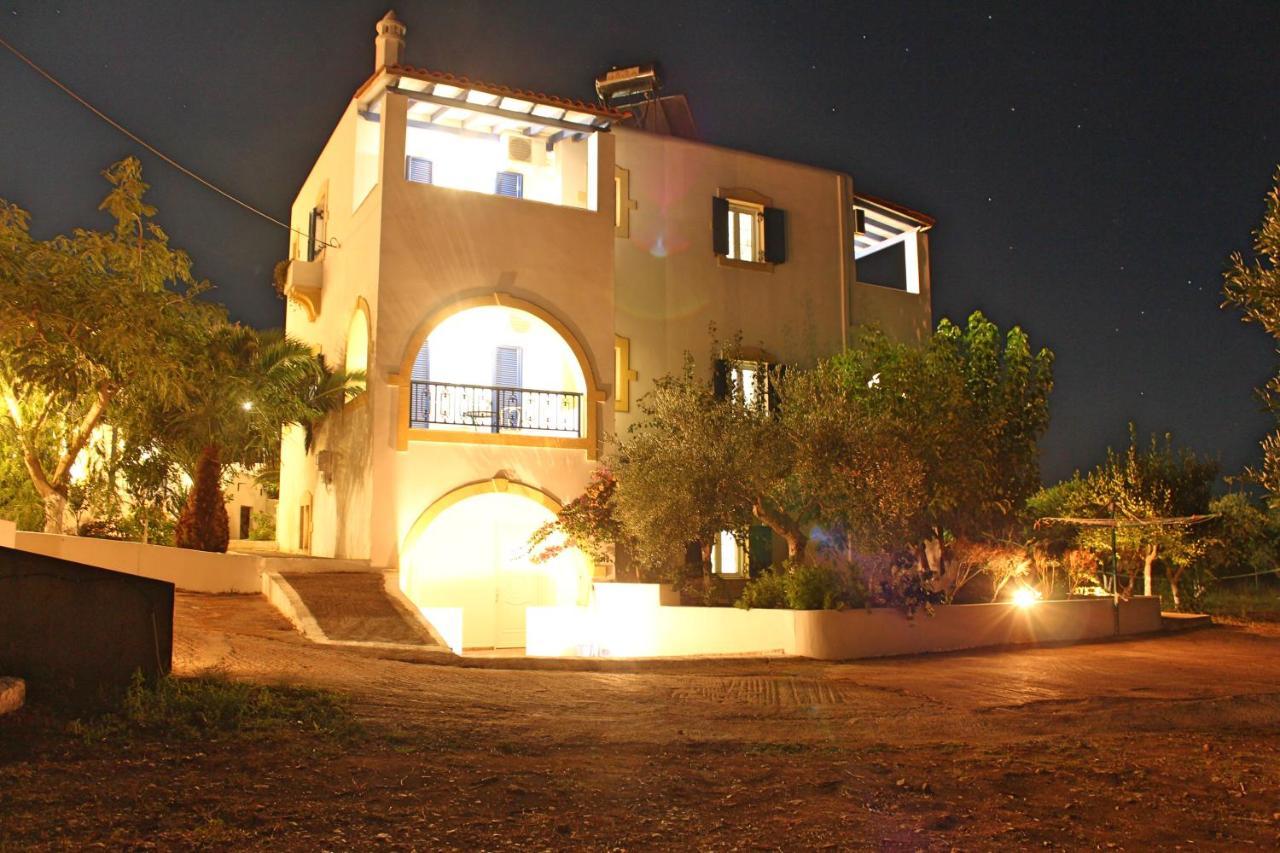 Livadi  Theofilos Appartements מראה חיצוני תמונה