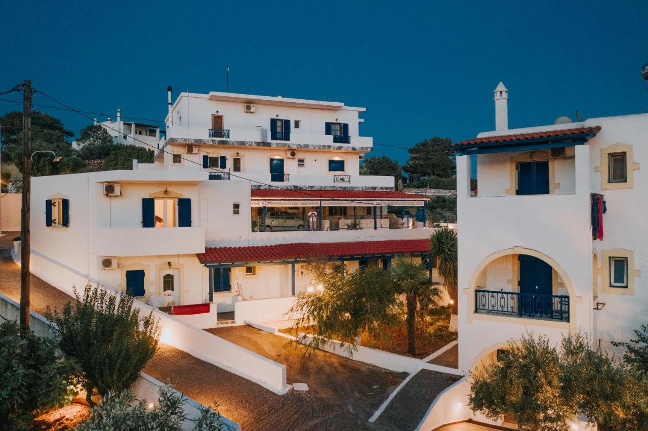 Livadi  Theofilos Appartements מראה חיצוני תמונה