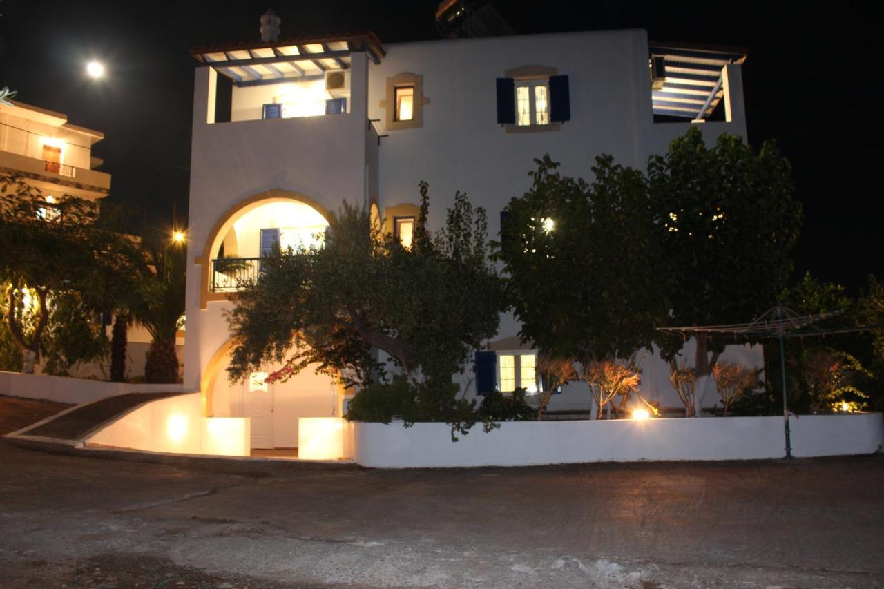 Livadi  Theofilos Appartements מראה חיצוני תמונה