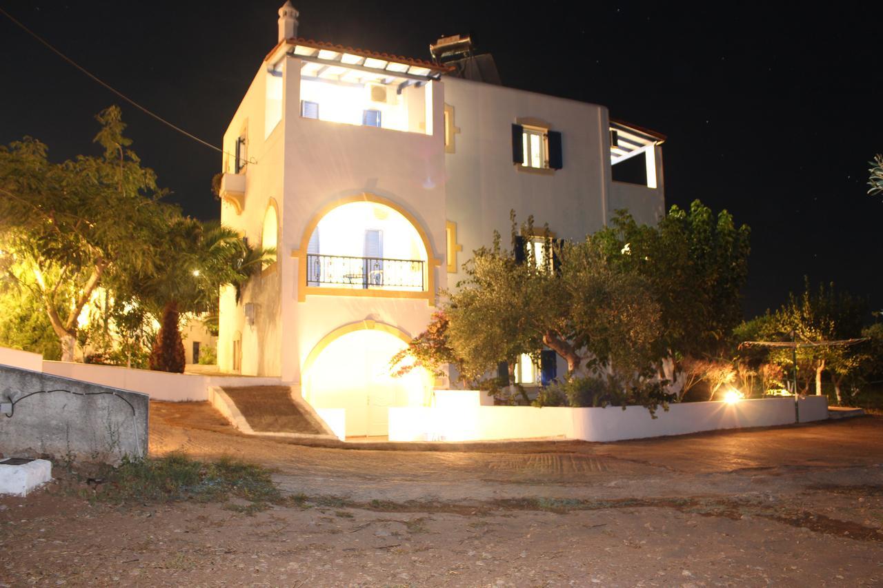 Livadi  Theofilos Appartements מראה חיצוני תמונה