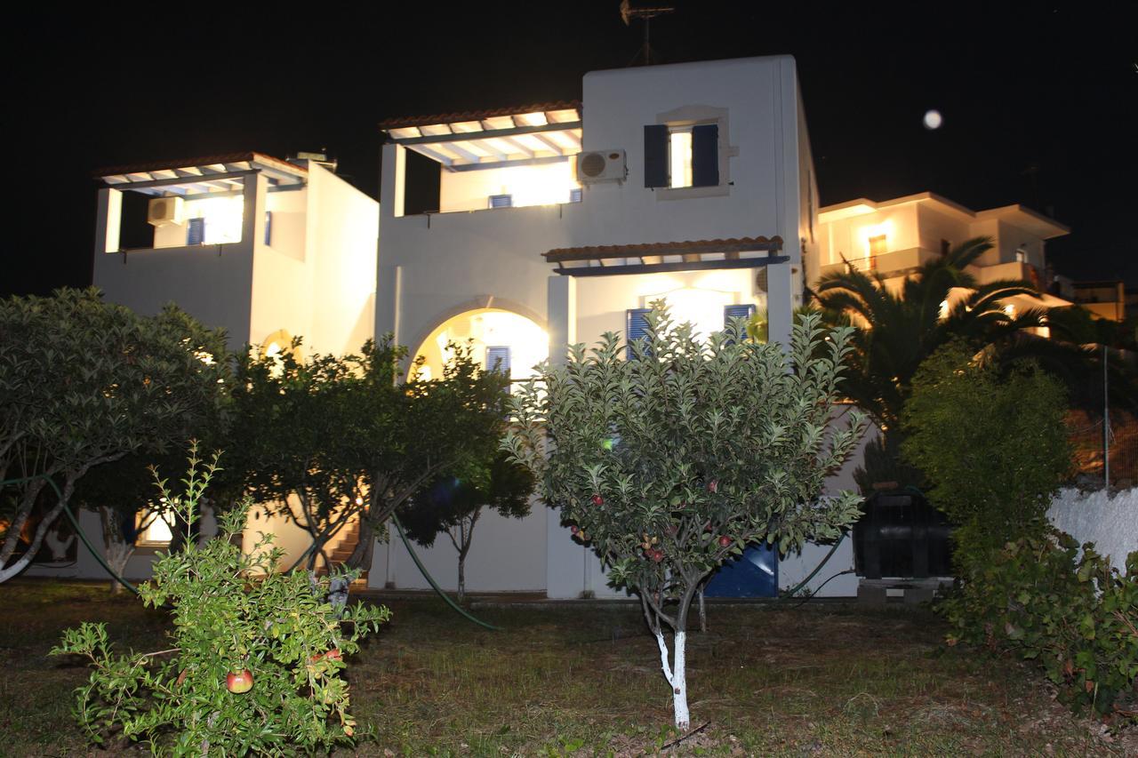 Livadi  Theofilos Appartements מראה חיצוני תמונה