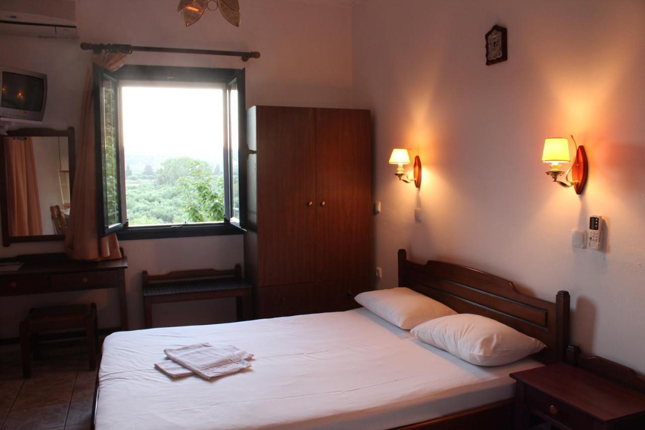 Livadi  Theofilos Appartements מראה חיצוני תמונה